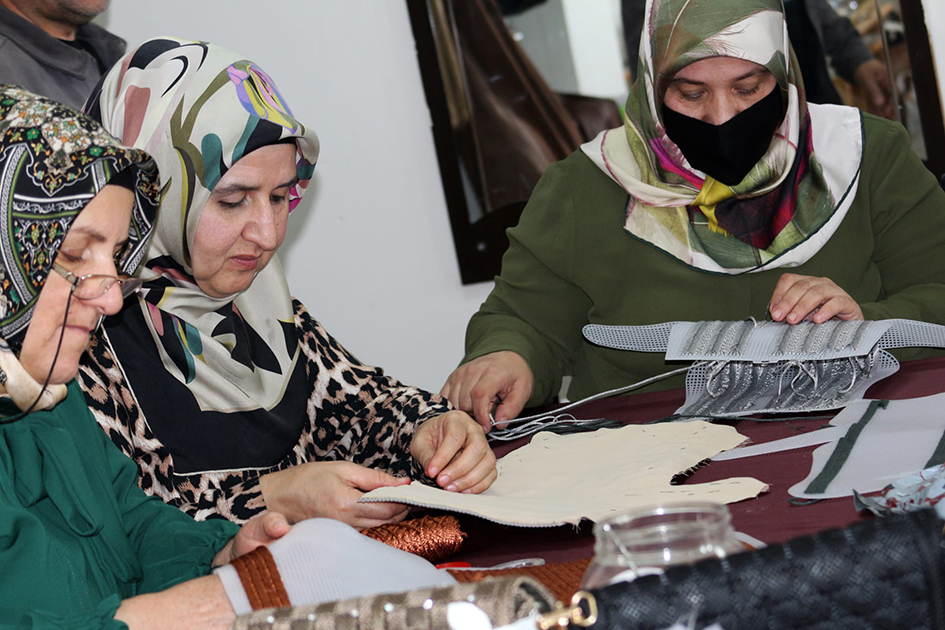 Kozluk'ta el sanatları kursları ilgiyle s&uuml;r&uuml;yor