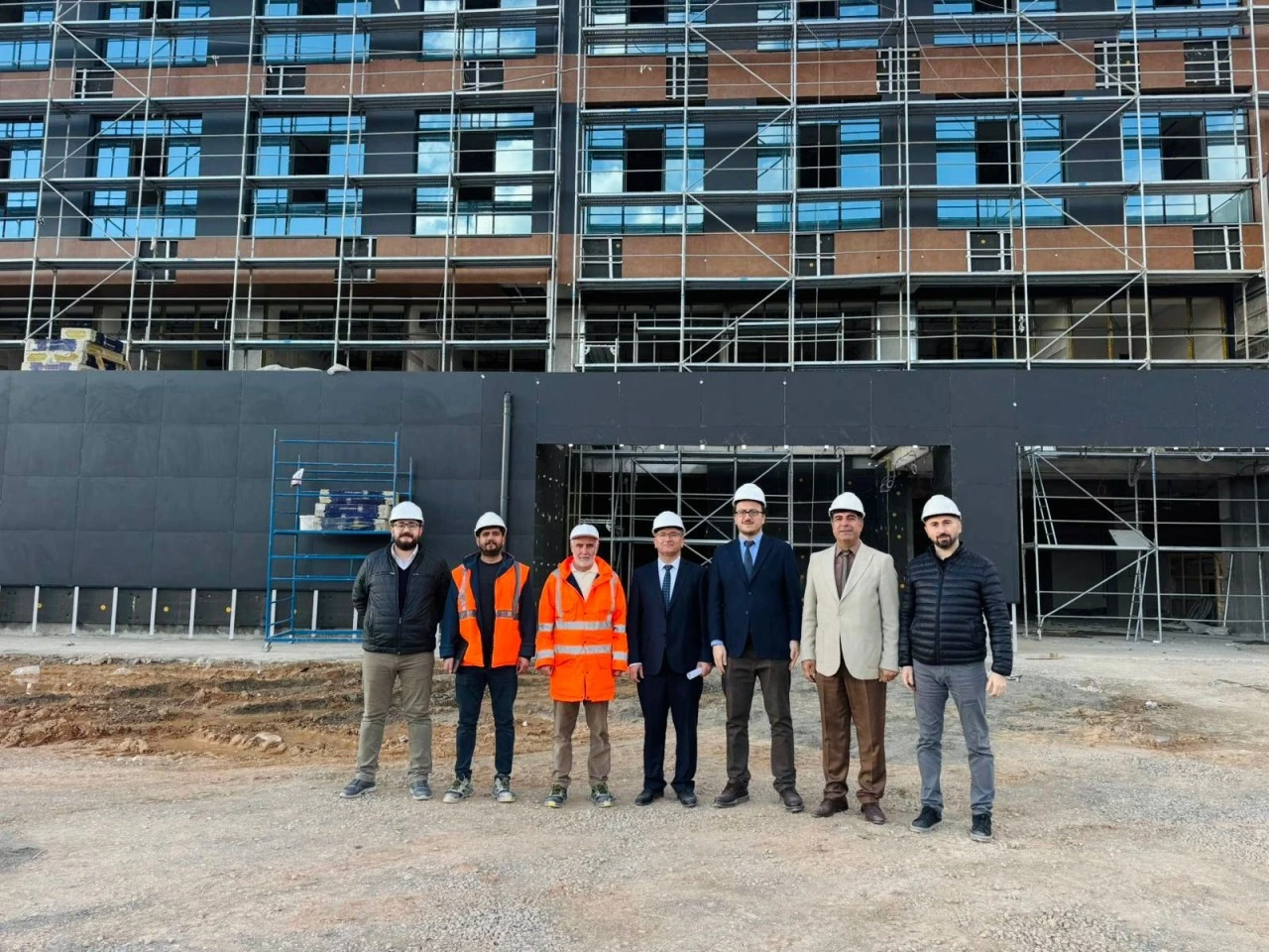 Başhekim Yolbaş&rsquo;tan Siirt&rsquo;te Yeni Hastane Binasına İnceleme  &nbsp;