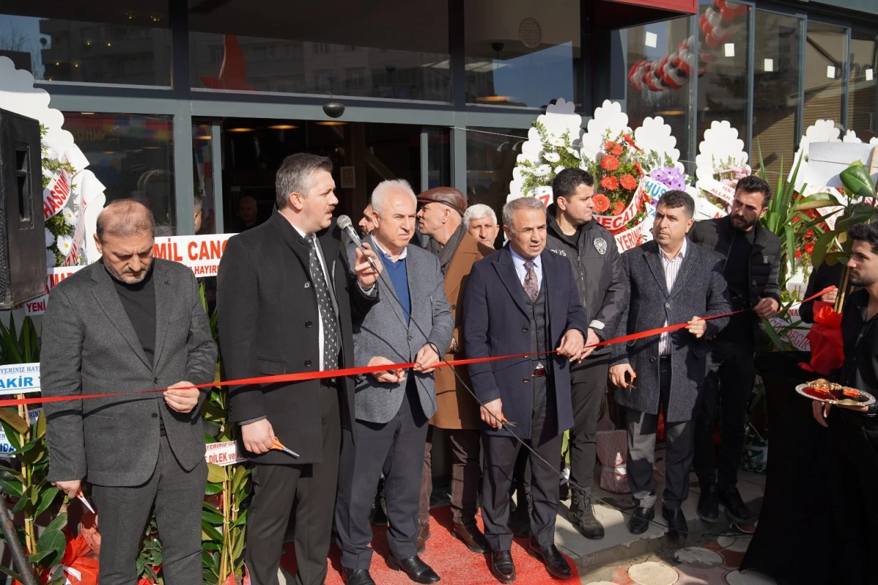 Has Simit Kapılarını A&ccedil;tı