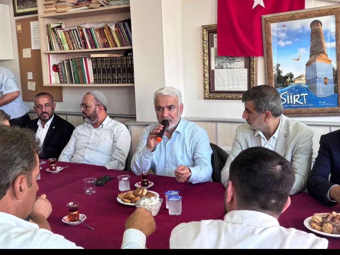 H&Uuml;DA PAR Genel Başkanı Yapıcıoğlu&rsquo;ndan İstanbul&rsquo;daki Siirtli hemşehrilere ziyaret