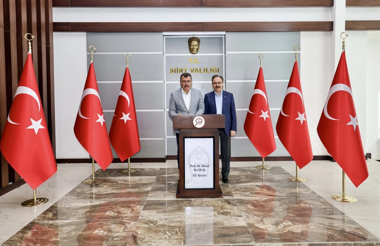 İT&Uuml; Rekt&ouml;r&uuml; Mandal, Siirt Valisi Kızılkaya&rsquo;yı Ziyaret Etti