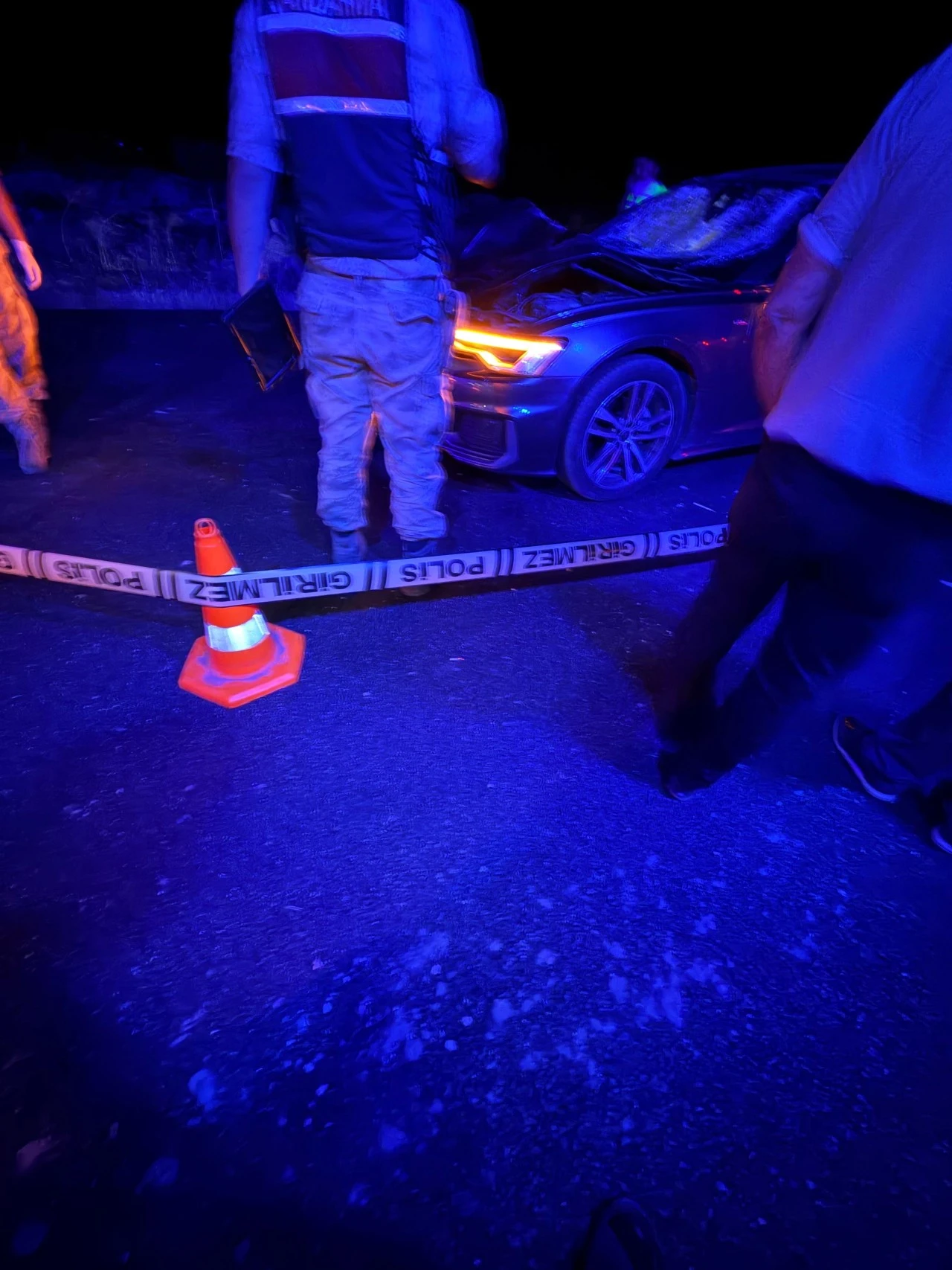 Kurtalan-Batman kara yolunda iki otomobilin &ccedil;arptığı 2 kişi hayatını kaybetti