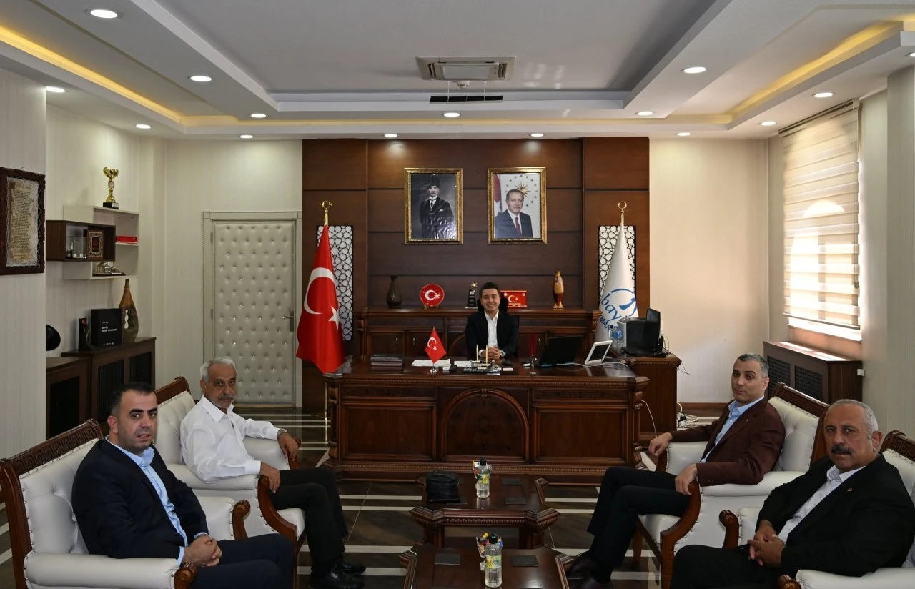 MHP Heyetinden Baykan Kaymakamı G&uuml;ndoğdu'ya Ziyaret