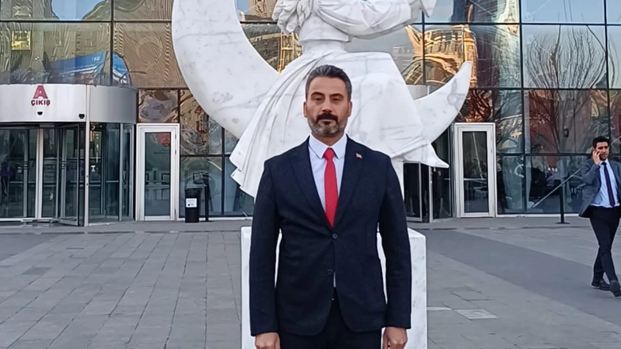MHP Siirt İl Disiplin Kurulu Başkanı Halil Sarcan G&ouml;revinden İstifa Etti