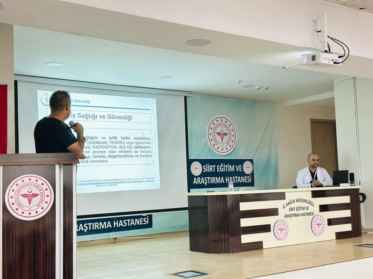 Siirt Eğitim ve Araştırma Hastanesi&rsquo;nde &ouml;ğrencilere uyum ve İSG eğitimi verildi