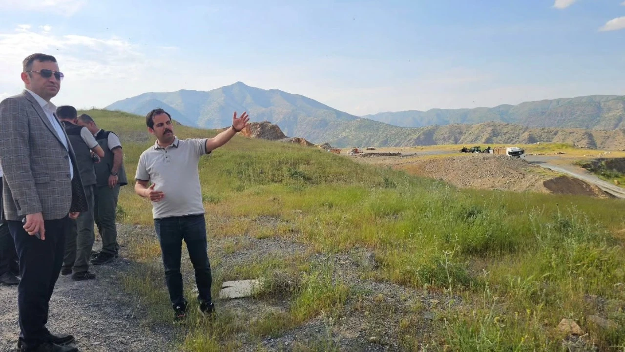 Siirt'in bir il&ccedil;esi daha doğalgaza kavuşuyor