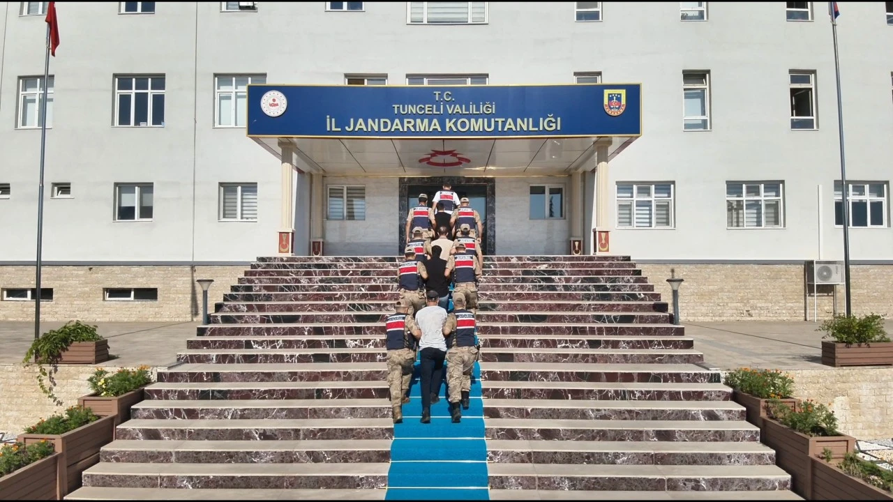 Siirt'in de Aralarında Olduğu 7 İlde Dolandırıcılık Operasyonu: 11 Ş&uuml;pheli Tutuklandı