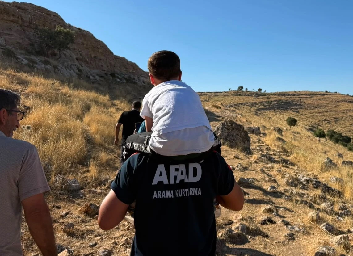 Siirt'in komşu ilinde kaybolan 7 yaşındaki &ccedil;ocuk bulundu
