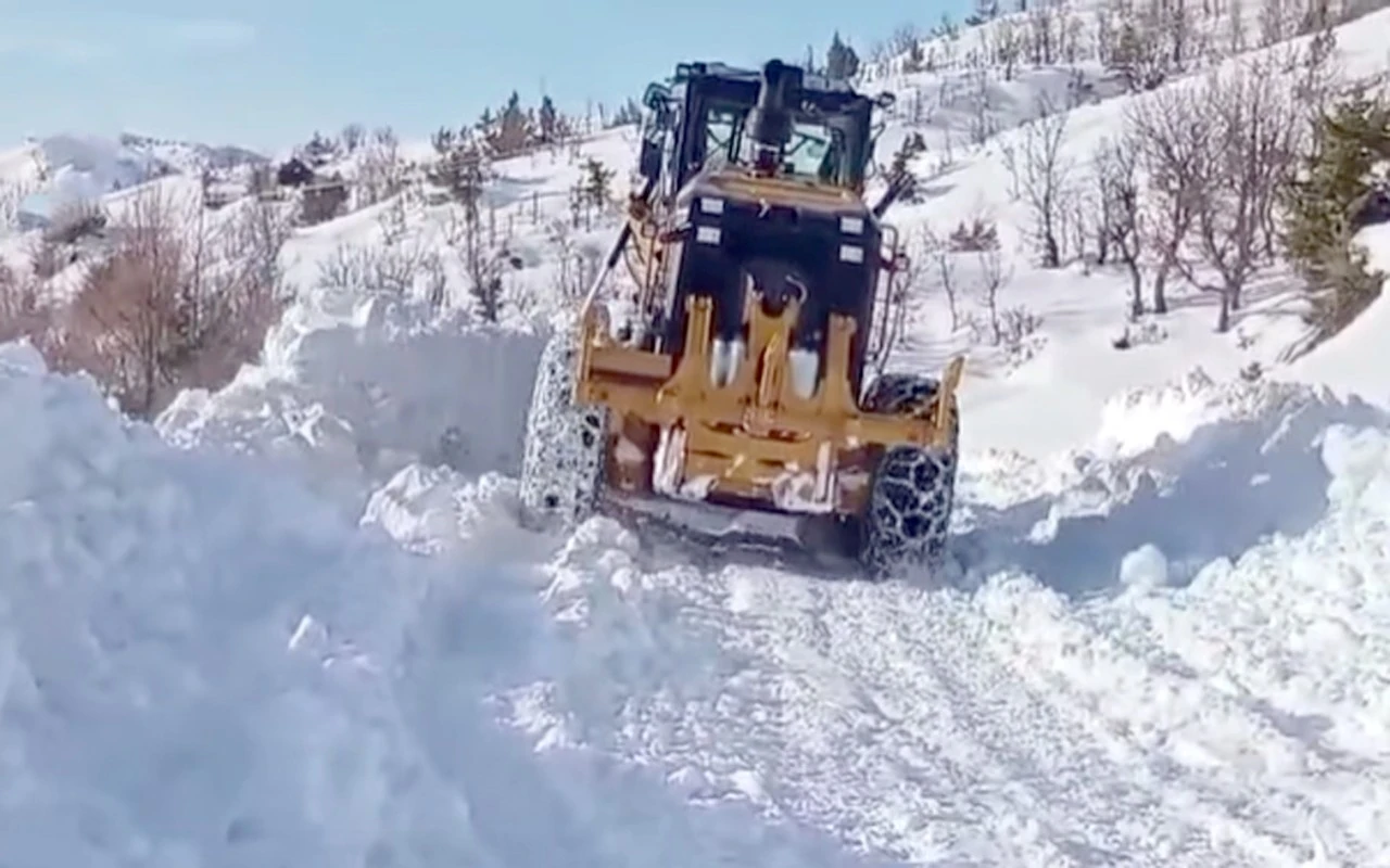 Siirt Kırsalında Ulaşım A&ccedil;ık Tutuluyor