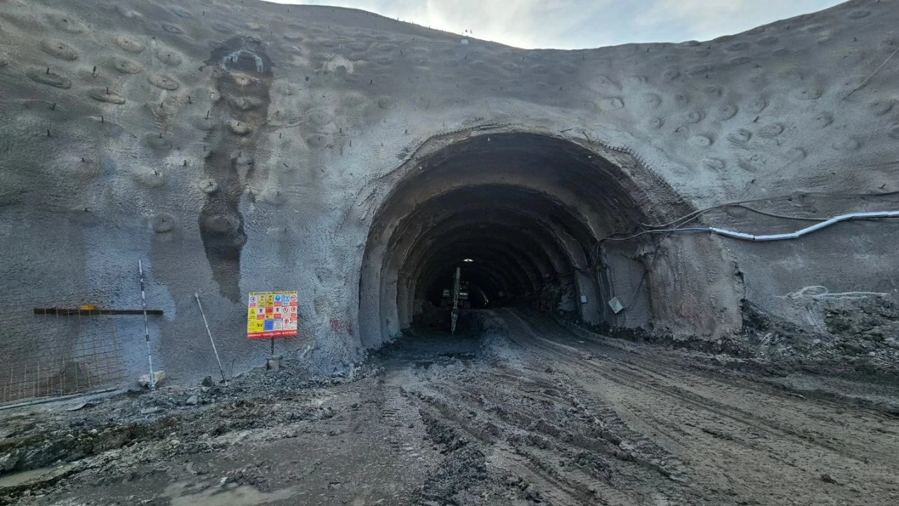 Siirt-Şırnak Tünelinde Çalışmalar Sürüyor