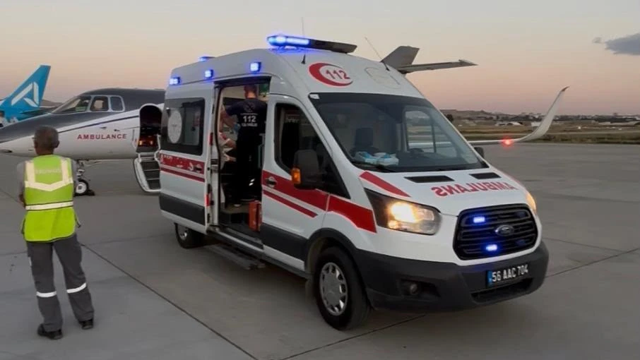 Siirt&rsquo;te 8 g&uuml;nl&uuml;k bebek hava ambulansıyla Ankara&rsquo;ya sevk edildi