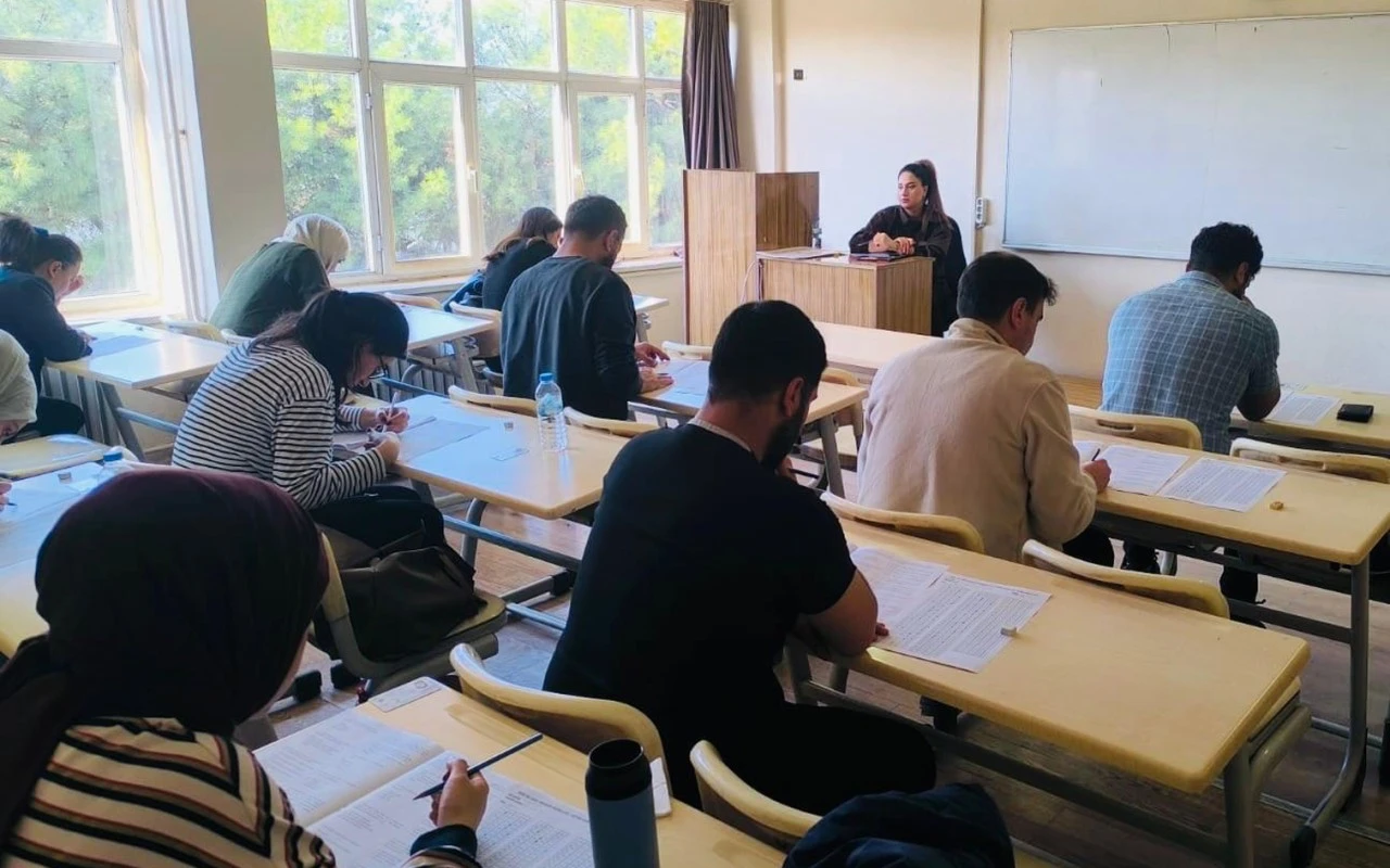 Siirt’te Aday Memur Sınavları Gerçekleştirildi