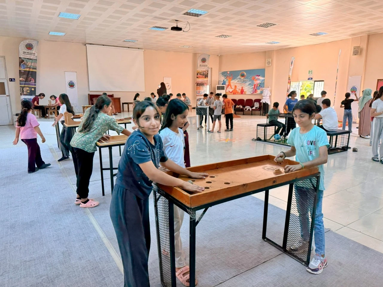 Siirt&rsquo;te &Ccedil;ocuklar Hem &Ouml;ğrendi Hem Eğlendi