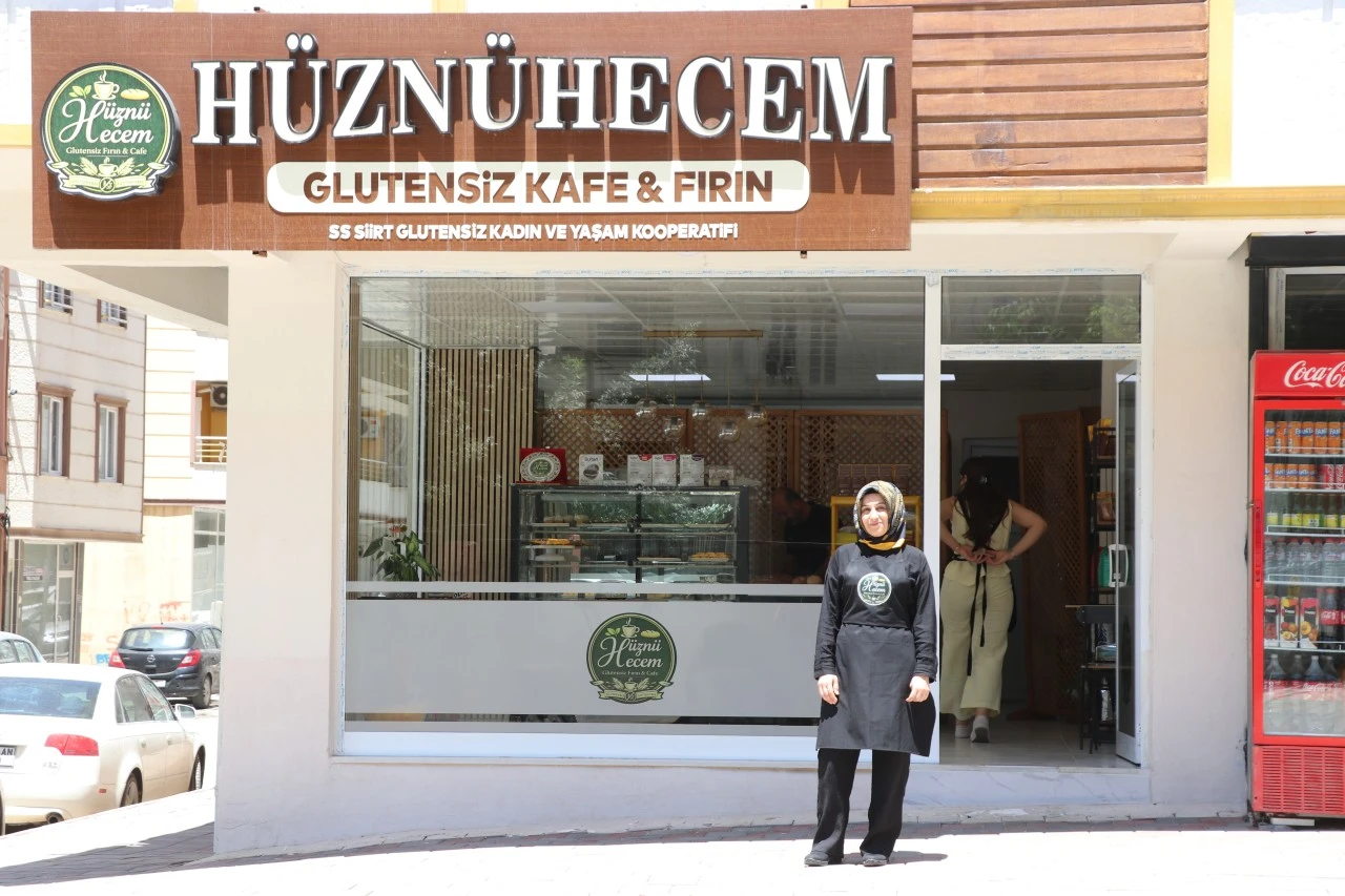 Siirt'te &Ccedil;&ouml;lyak Hastası Kızı İ&ccedil;in Başladı, Gl&uuml;tensiz Kafe ve Fırına D&ouml;n&uuml;şt&uuml;