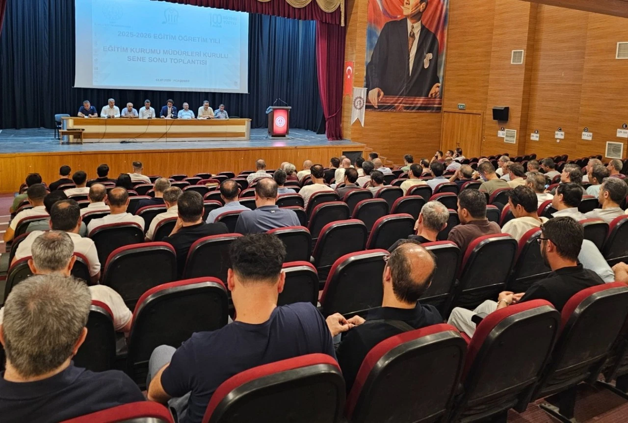 Siirt'te Eğitim Kurumu M&uuml;d&uuml;rleri Bir Araya Geldi! Yeni Hedefler Belirlendi