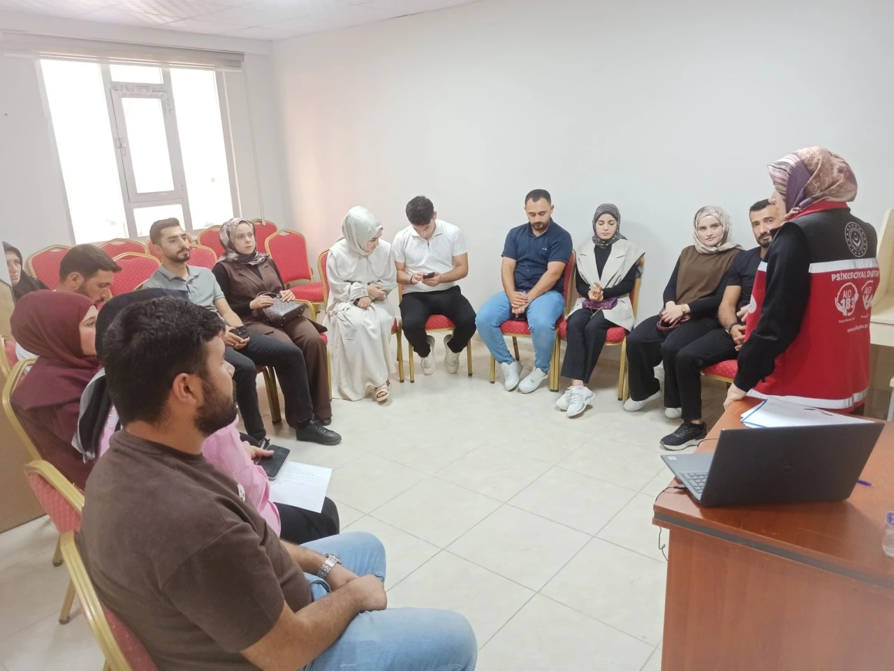 Siirt'te Evlilik Kredisi Alacak Gen&ccedil; &Ccedil;iftlere Evlilik &Ouml;ncesi Eğitim Verildi