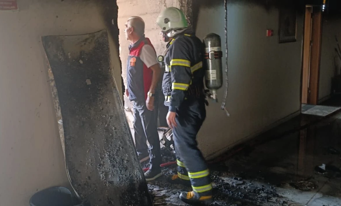 Siirt'te kız yurdunda &ccedil;ıkan yangın ekipler tarafından s&ouml;nd&uuml;r&uuml;ld&uuml;