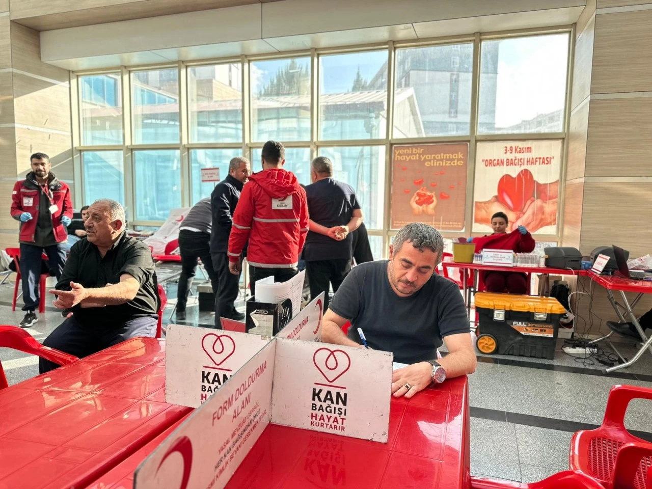 Siirt’te Kızılay’ın Kan Bağışı Kampanyasına Yoğun Destek