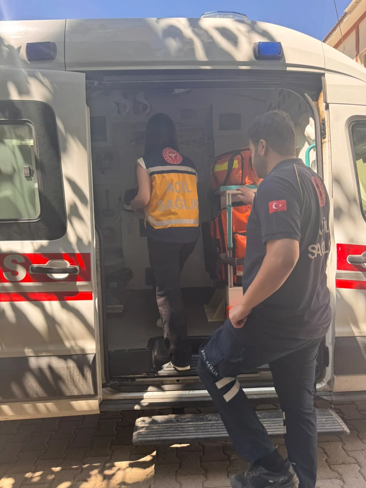 Siirt'te Koruma Altındaki &Ccedil;ocuklar Hayallerindeki Meslekleri Yerinde Tanıyor