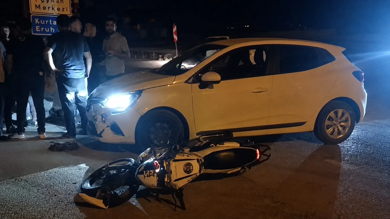 Siirt'te otomobil ile motosiklet &ccedil;arpıştı: 1 yaralı
