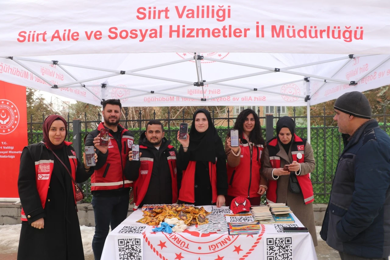 Siirt&rsquo;te "İlk &Ouml;ğretmenim Ailem" ve "&Ccedil;ocuklar G&uuml;vende" mobil uygulamaları tanıtıldı