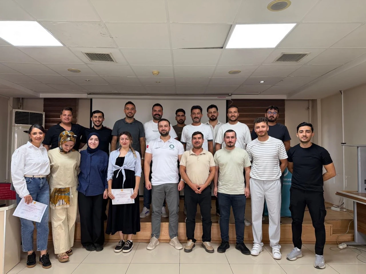 Siirt&rsquo;te sağlık personeline g&uuml;ncel acil sağlık hizmetleri eğitimi verildi