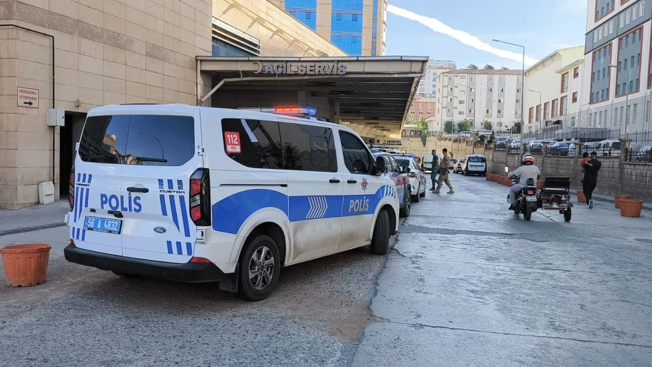 Siirt'te tarım aracının devrilmesi sonucu 7 kişi yaralandı