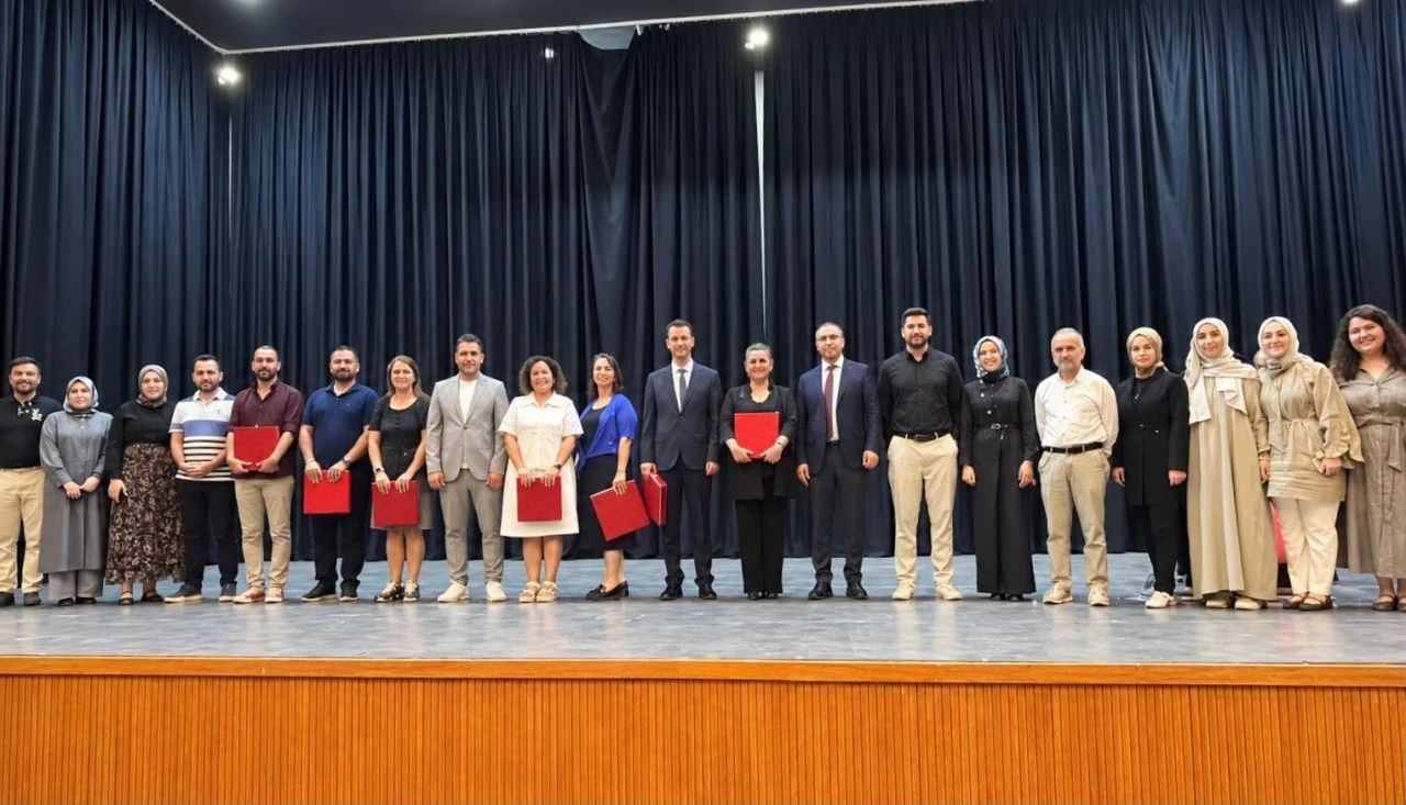 Siirt'te t&uuml;m okul m&uuml;d&uuml;rleri ve rehber &ouml;ğretmenler bir araya geldi!