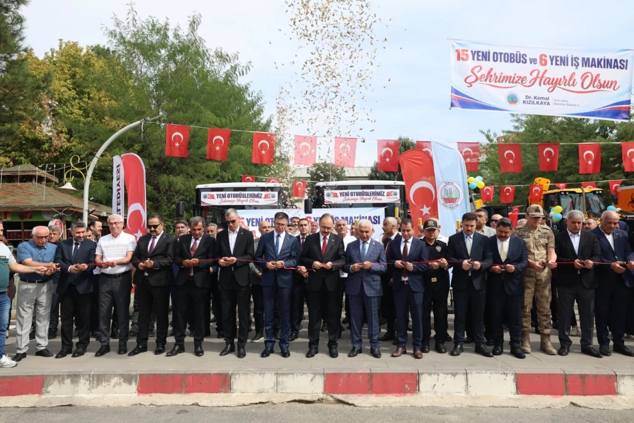 Siirt&rsquo;te Ulaşımda Yeni D&ouml;nem! Ara&ccedil;lar D&uuml;zenlenen T&ouml;renle Hizmete Alındı