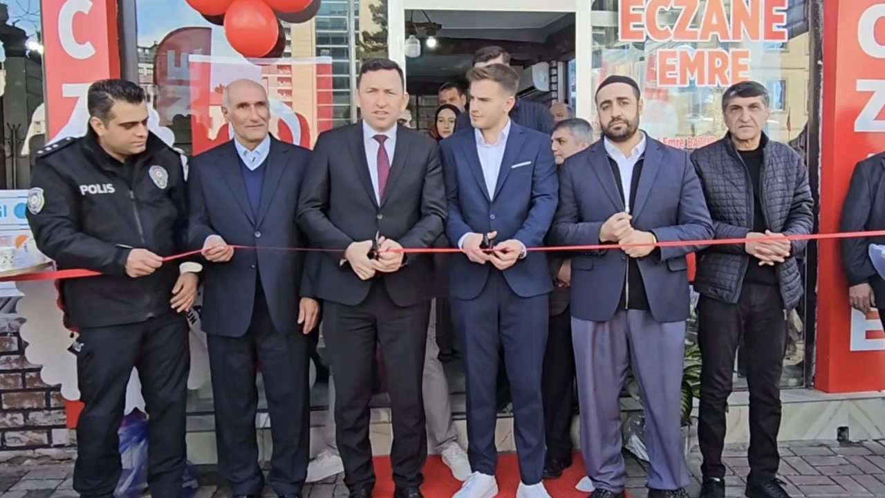 Siirt&rsquo;te Yeni Eczane T&ouml;renle Hizmete A&ccedil;ıldı