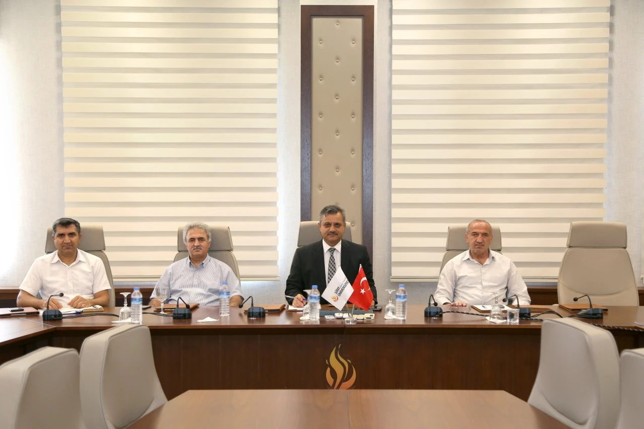 Siirt &Uuml;niversitesinde kalite s&uuml;re&ccedil;leri değerlendirildi
