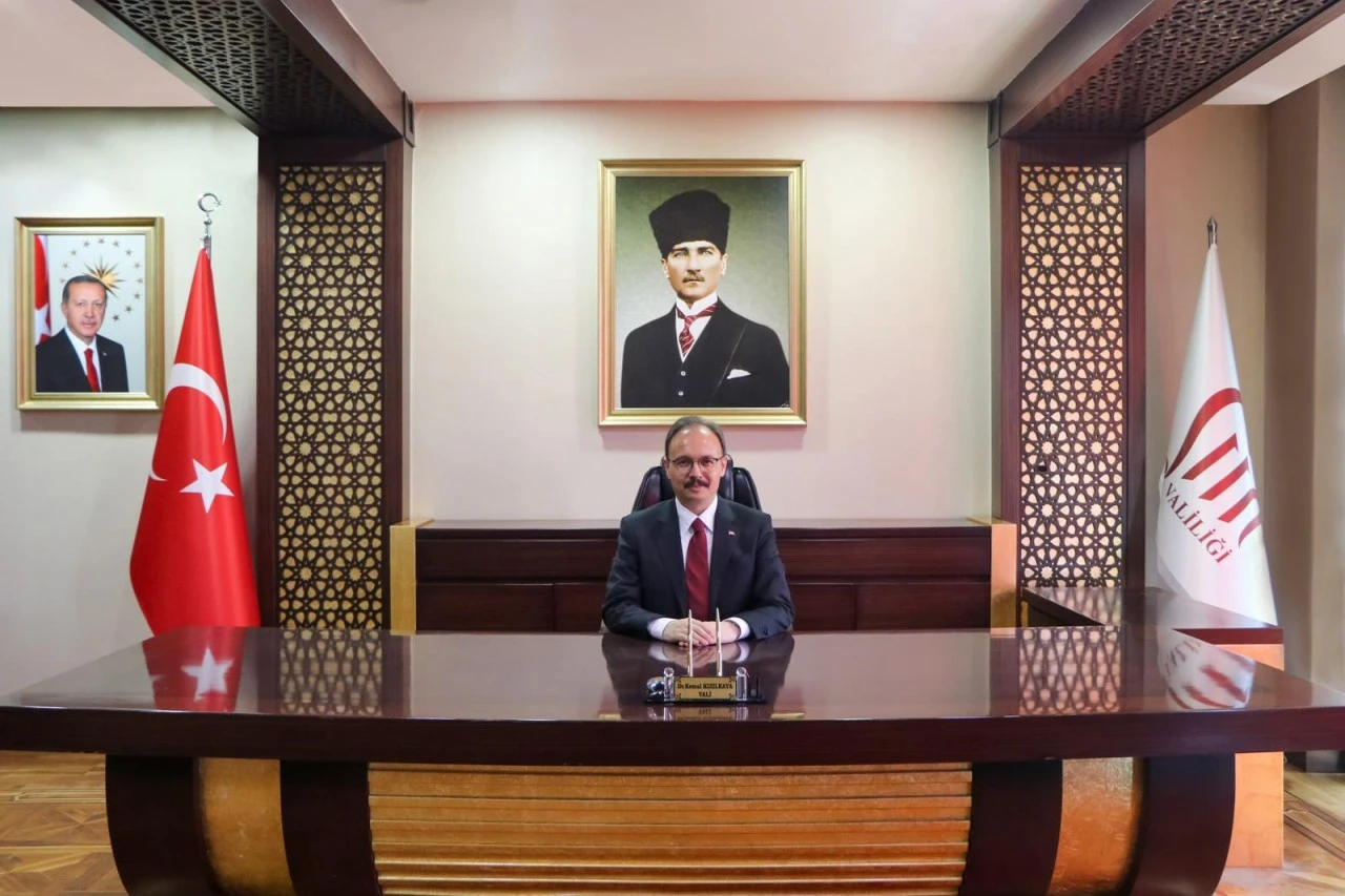 Siirt Valisi Kemal Kızılkaya&rsquo;dan 30 Ağustos Zafer Bayramı mesajı