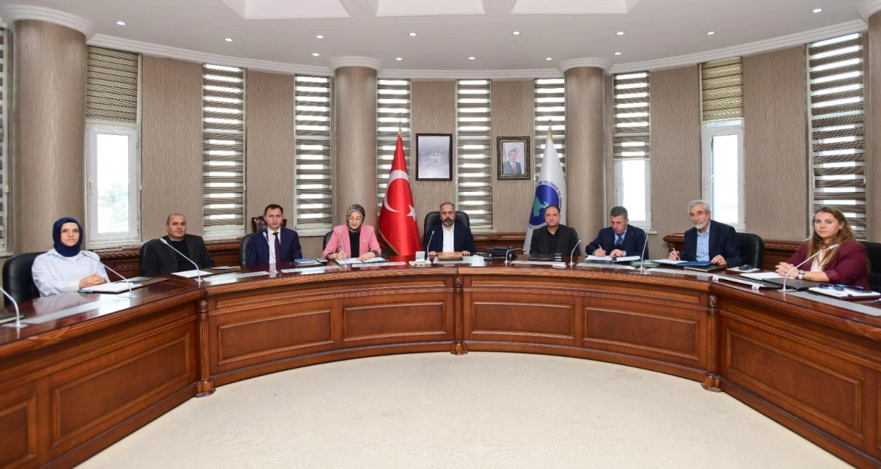 Siirtli Gen&ccedil;ler Van&rsquo;da İş D&uuml;nyasıyla Buluşacak