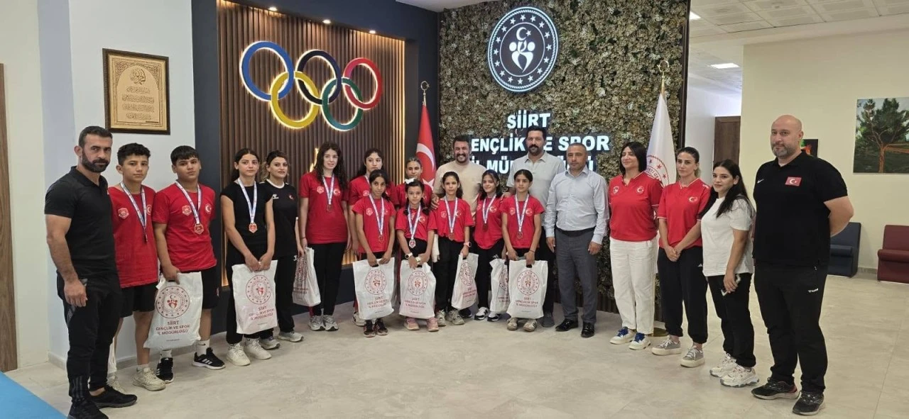 Siirtli G&uuml;reş&ccedil;iler T&uuml;rkiye Şampiyonası'ndan 11 Madalyayla D&ouml;nd&uuml;