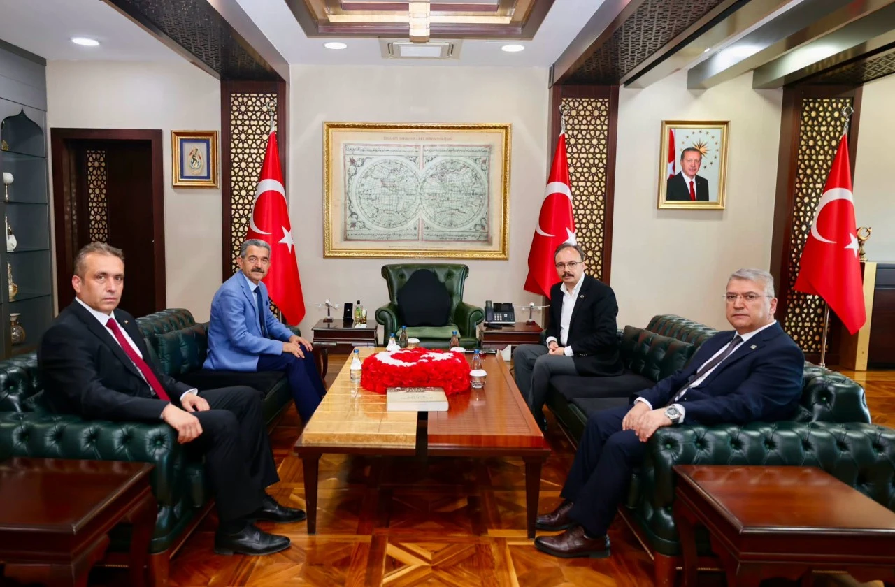 Şırnak Valisi Birol Ekici'den Siirt Valisi Kemal Kızılkaya'ya Taziye Ziyareti
