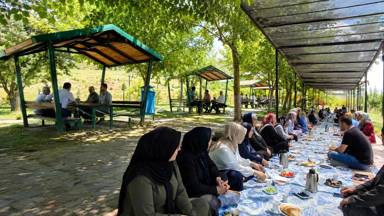 Toplum Ruh Sağlığı Merkezi danışanları i&ccedil;in Siirt'te moral pikniği d&uuml;zenlendi