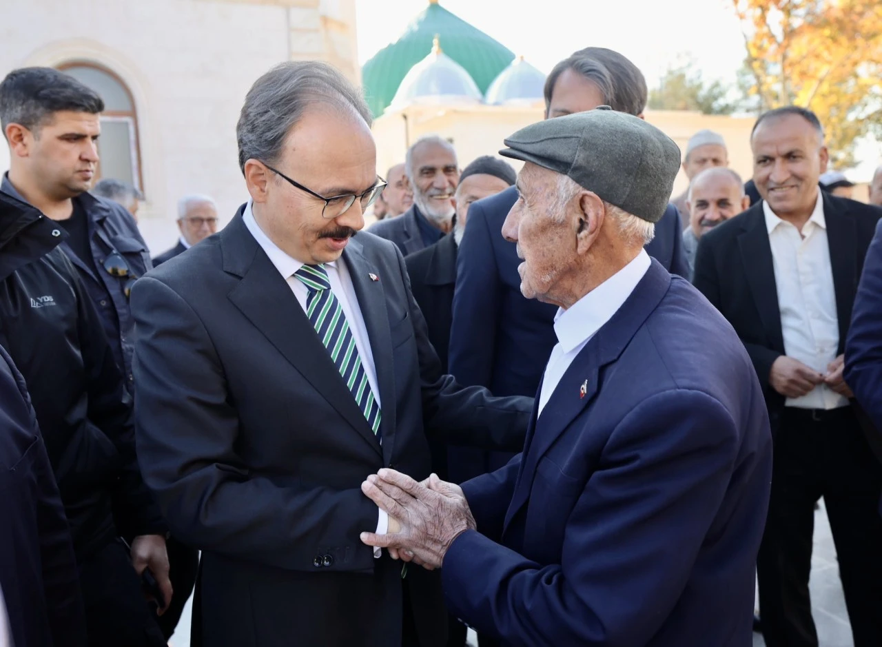 Vali Kızılkaya, Veysel Karani Belde Sakinleriyle Bir Araya Geldi