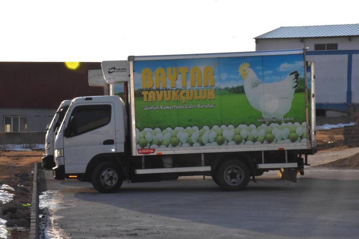 Devlet desteğiyle büyüttüğü işletmede yılda 300 ton tavuk eti işliyor