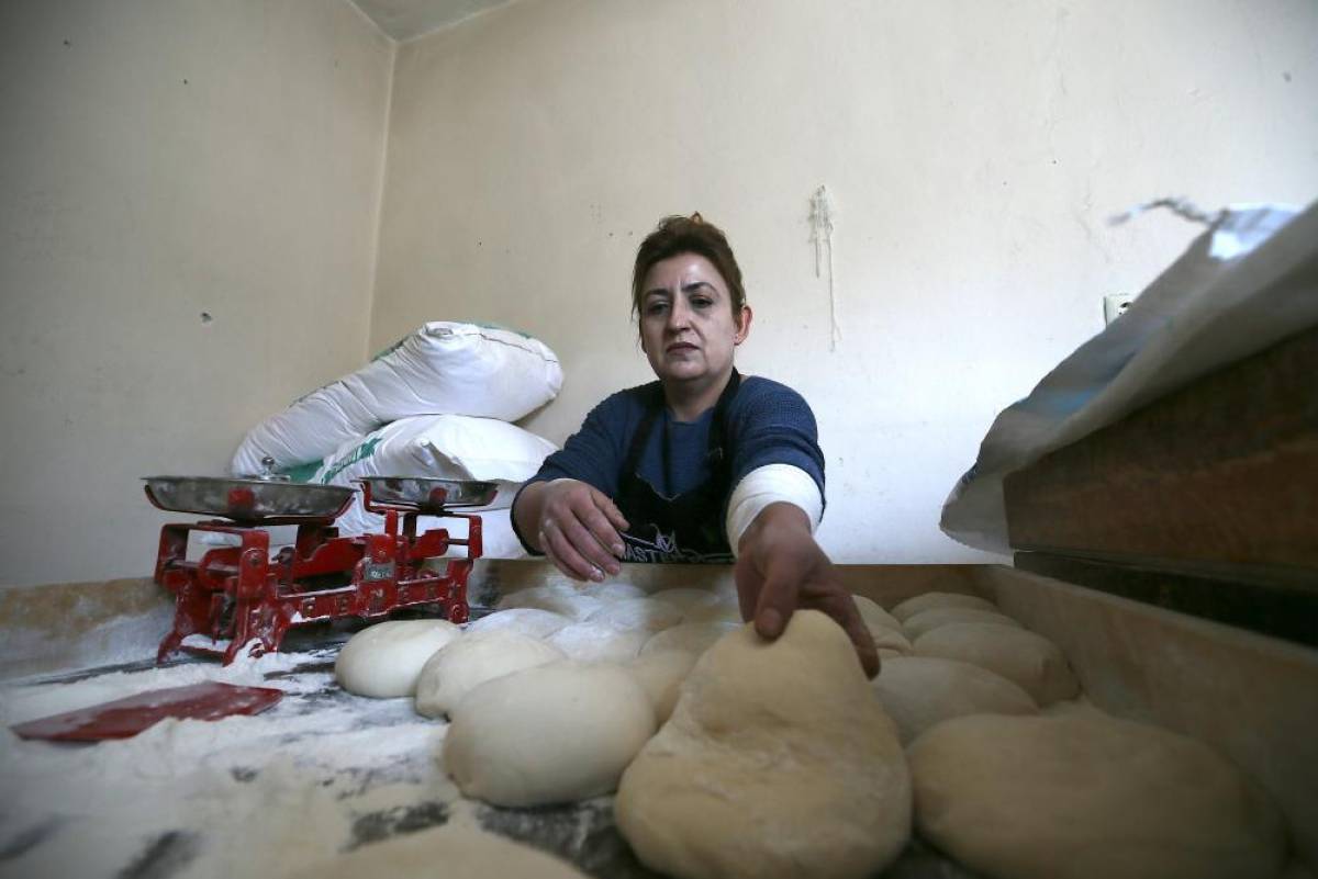 Zorluklara rağmen "hatırası var" dediği fırıncılıkta usta oldu
