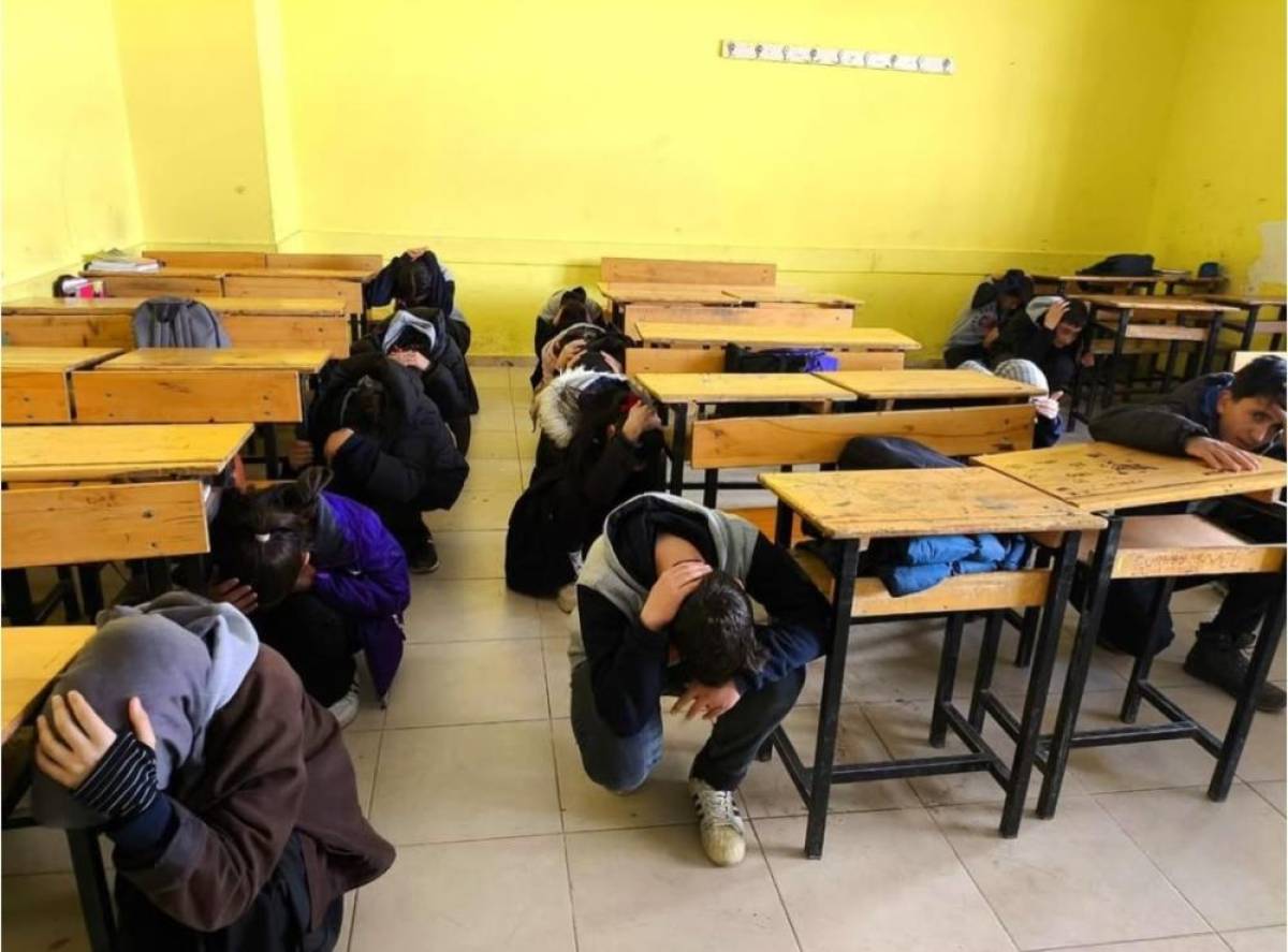 Bahçesaray ilçesinde deprem tatbikatı yapıldı