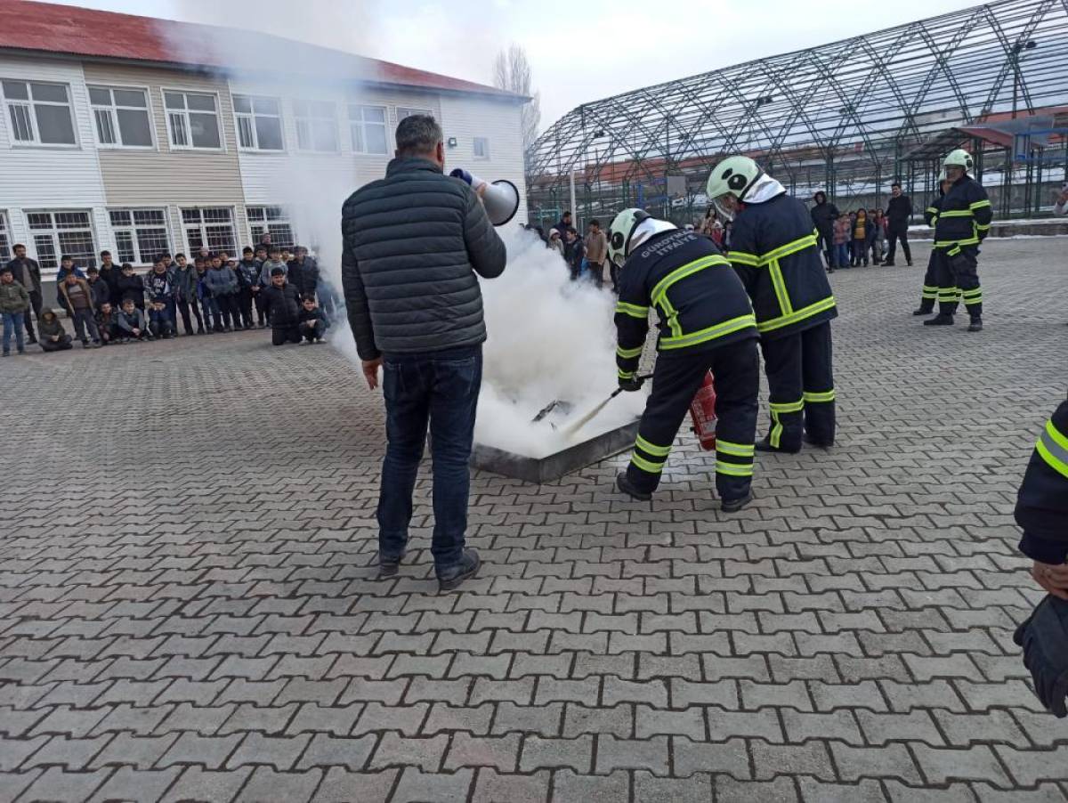 Güroymak'ta yangın tatbikatı yapıldı