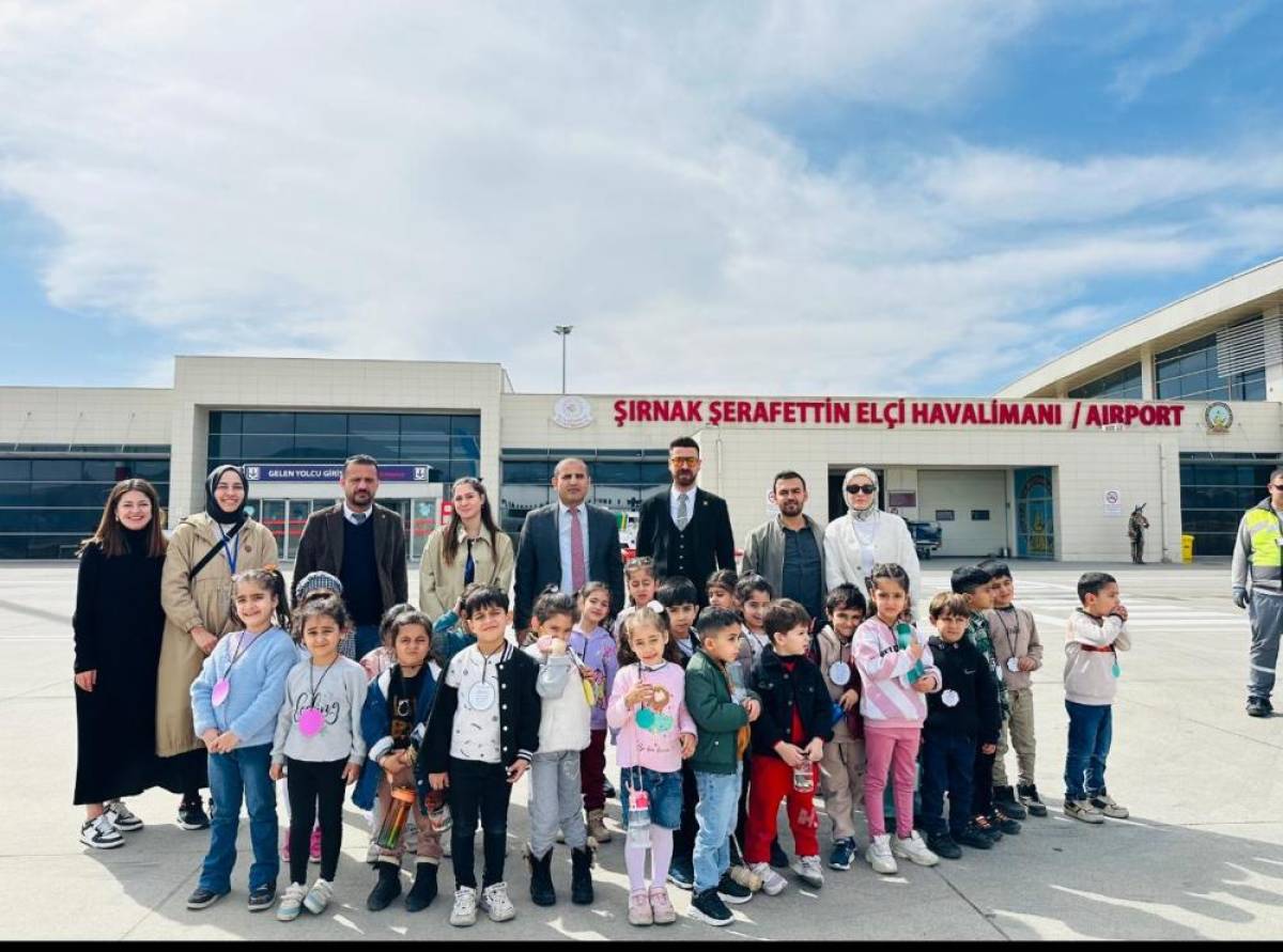 Cizre'de öğrenciler Şırnak Şerafettin Elçi Havalimanını gezdi