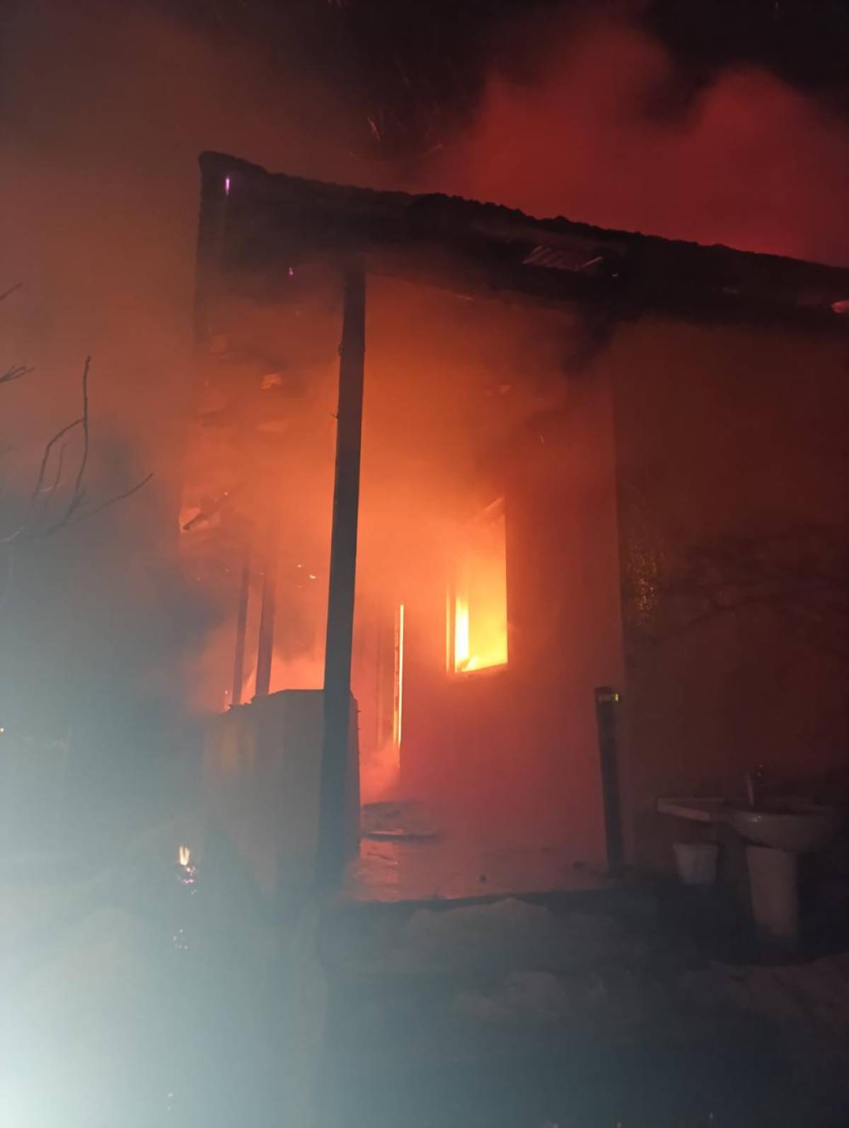 Erzurum'da evde çıkan yangın hasara yol açtı