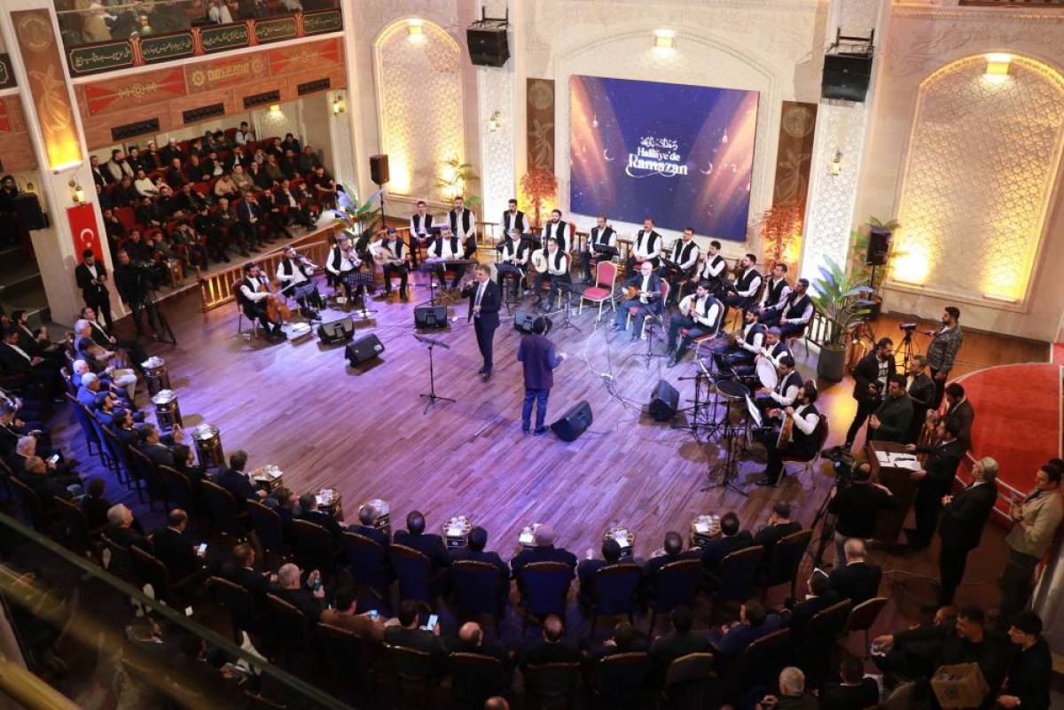 Şanlıurfa'da Enderun usulüyle teravih kılındı