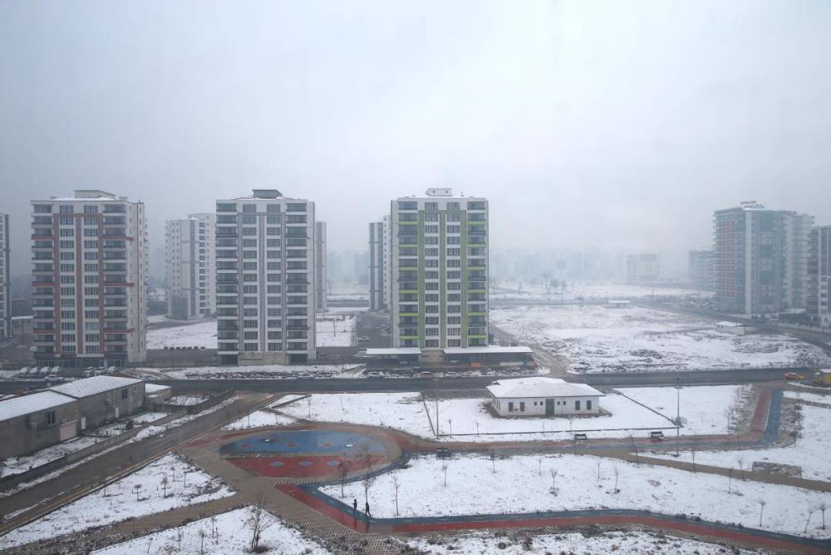 Diyarbakır'da kar yağışı etkili oldu