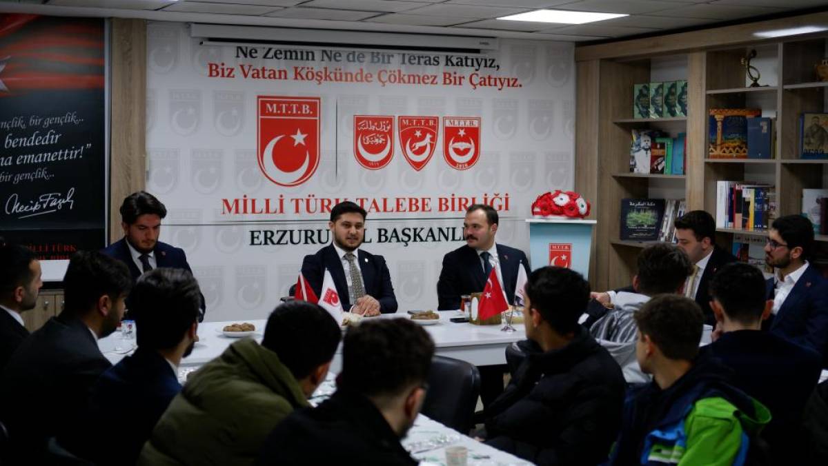MTTB Genel Başkanı Tahsin Başarı, Erzurum'da öğrencilerle buluştu