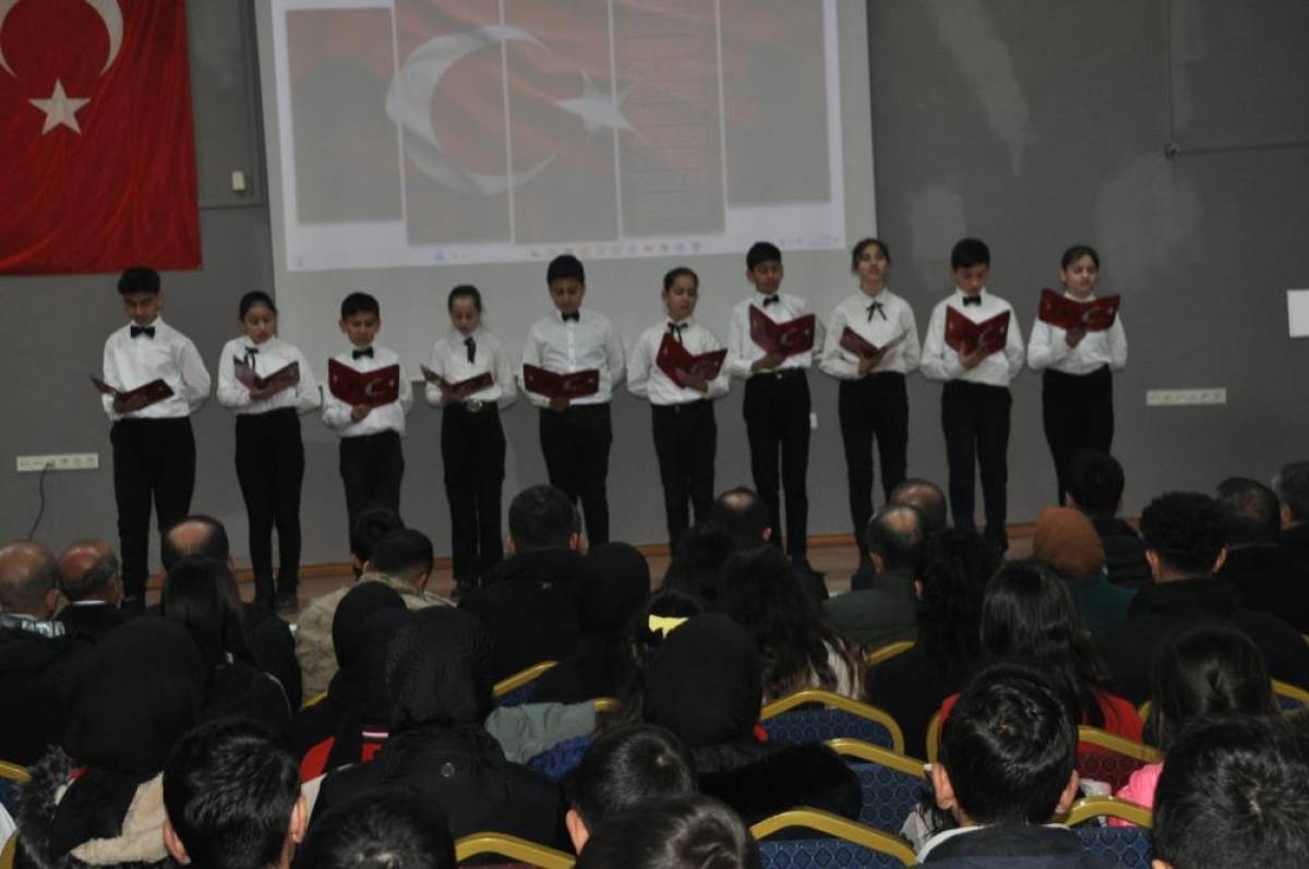 Bulanık'ta İstiklal Marşı'nın Kabulü ve Mehmet Akif Ersoy'u Anma Günü programı düzenlendi