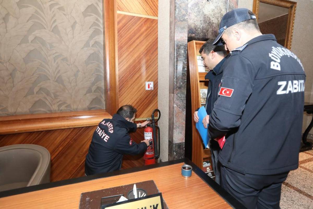 Gaziantep'te iş yerleri ve binalarda yangın denetimi yapıldı