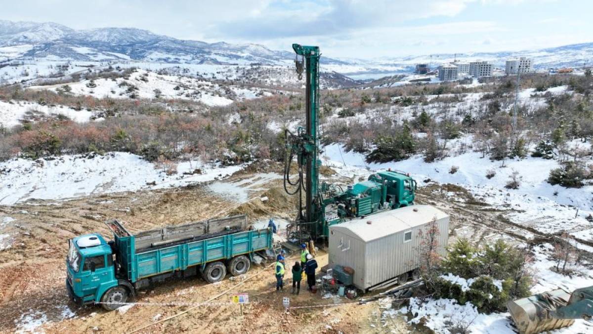 Tunceli'de içme suyu sorunu sondaj çalışmalarıyla çözüme kavuşturuluyor