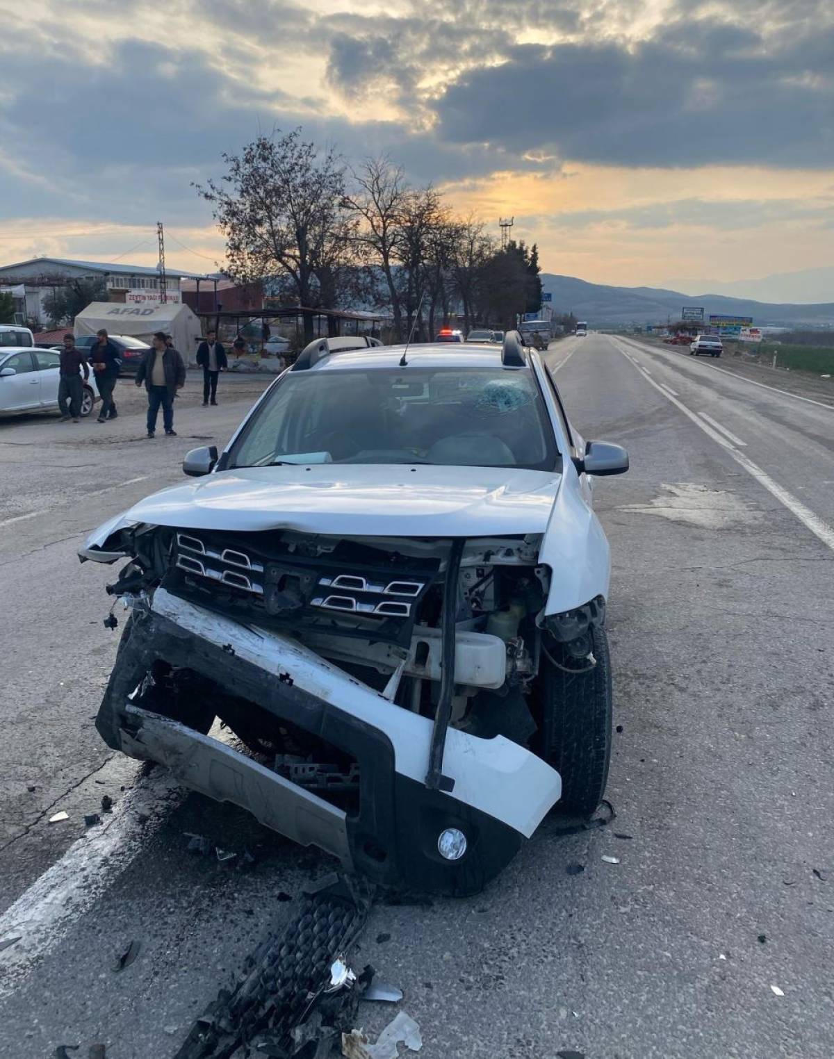 Gaziantep’te iki otomobilin çarpıştığı kazada 5 kişi yaralandı